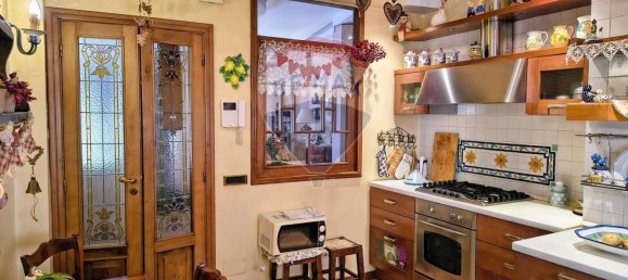 3 bedrooms Apartment in Naples, Italy No. 340034 18