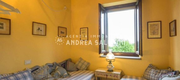 4 bedrooms House in Buti, Italy No. 15594 9