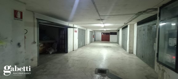 20m² Garage in Lanciano, Italy No. 77697 2