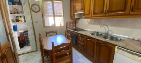 Apartamento de 3 dormitorios en Almería, Spain No. 189002 22