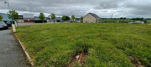 794m² Land in Orne, France No. 93641 4