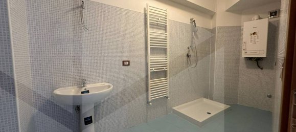 5 rooms Office in Avezzano, Italy No. 19647 5