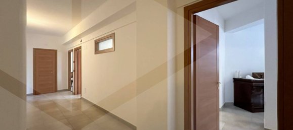 5 rooms Office in Avezzano, Italy No. 19647 7