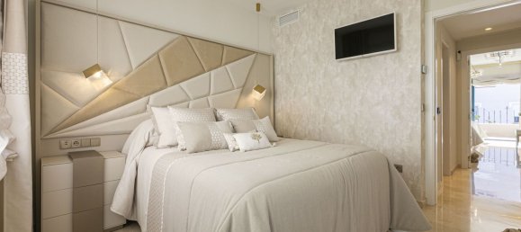 Ático de 3 dormitorios en Marbella, Spain No. 154950 11