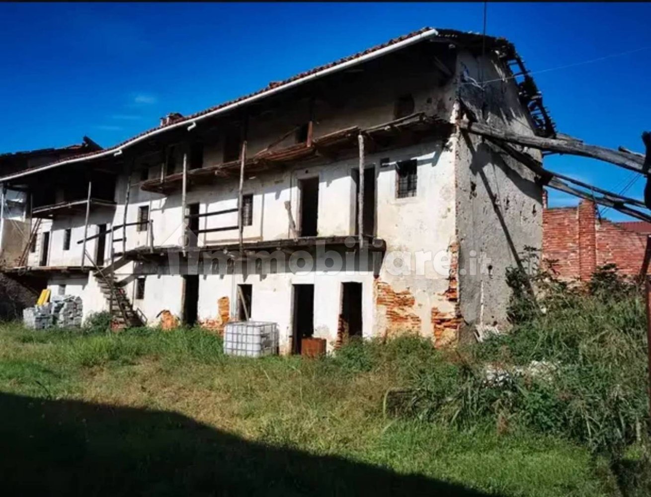 Studio in Oleggio, Italy No. 159989