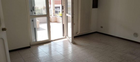 4 rooms Villa in Maleo, Italy No. 164425 5