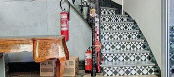 Gewerbliche Immobilie in Fismes, France 257m², Nr. 304523 8