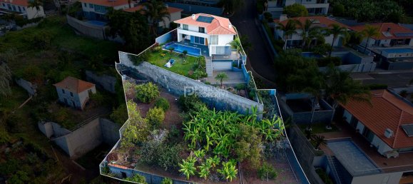4 bedrooms Villa in Calheta, Portugal No. 125243 3