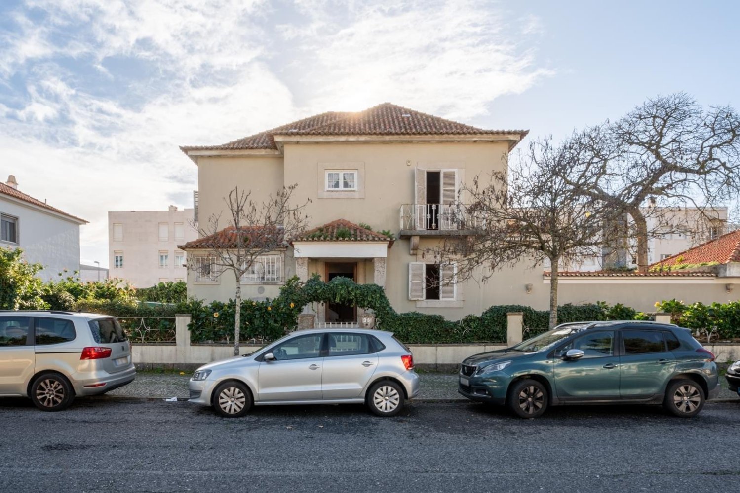 9 bedrooms Villa in Lisbon, Portugal No. 105146