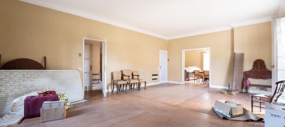 9 bedrooms Villa in Lisbon, Portugal No. 105146 6