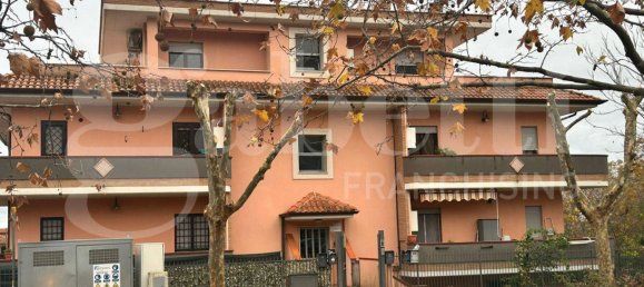 3 Schlafzimmer Wohnung in Sermoneta, Italy, Nr. 300598 2