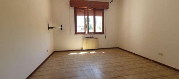 210m² Building in Occhiobello, Italy No. 92167 22