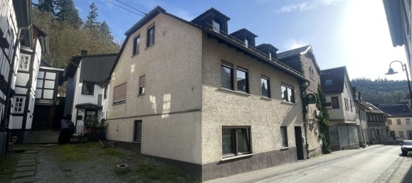 Здание с 5 спальнями в Бад-Кройцнах, Германия № 205870 4