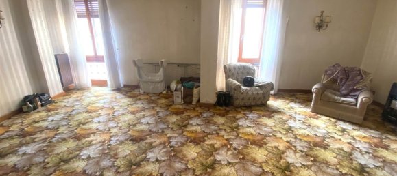 5 rooms Apartment in Catanzaro, Italy No. 227821 6