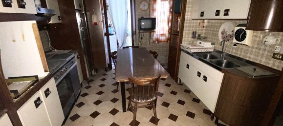 5 rooms Apartment in Catanzaro, Italy No. 227821 16