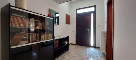 5 bedrooms House in Malalbergo, Italy No. 362377 3