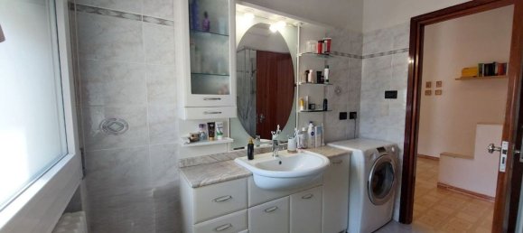 5 bedrooms House in Malalbergo, Italy No. 362377 26