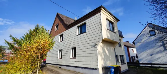 6 rooms Building in Altenkirchen, Germany No. 146767 4
