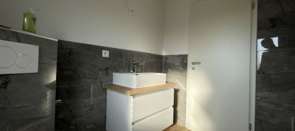 Apartamento de 3 dormitorios en Furth, Germany No. 151591 10