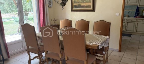 4 bedrooms Villa in Lauris, France No. 321924 7