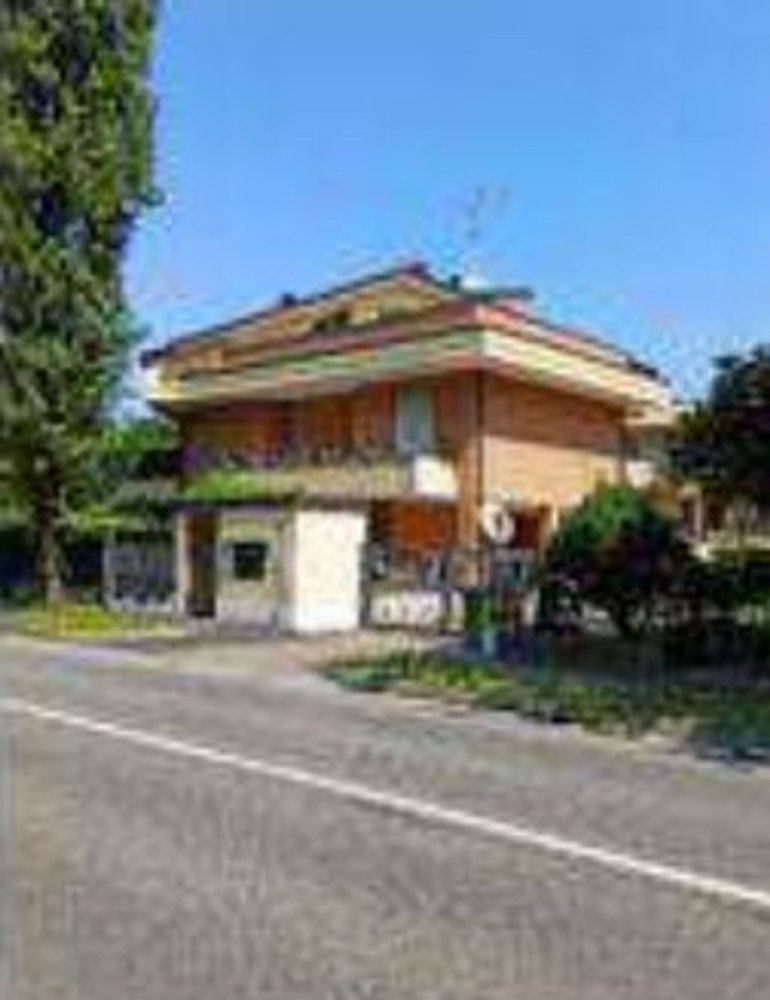 3 rooms Apartment in Arcore, Italy No. 164428