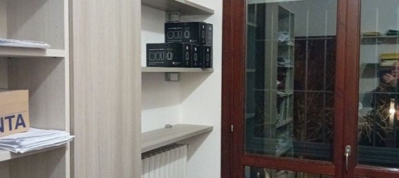 3 rooms Apartment in Reggio Emilia, Italy No. 171643 8