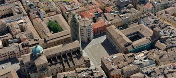 470m² Building in Parma, Italy No. 74955 4