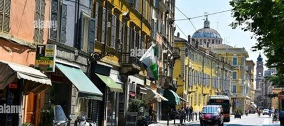 470m² Building in Parma, Italy No. 74955 5