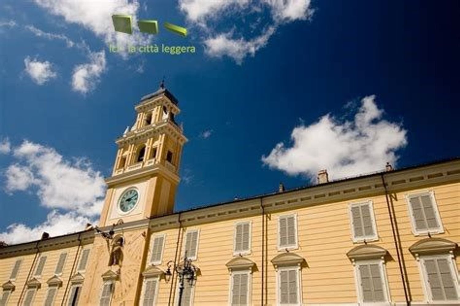 470m² Building in Parma, Italy No. 74955