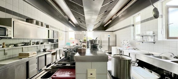 589m² Commercial property in Kulmbach, Germany No. 17540 4