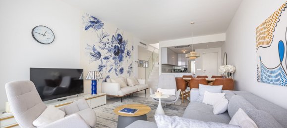 3 bedrooms Penthouse in Estepona, Spain No. 148797 8