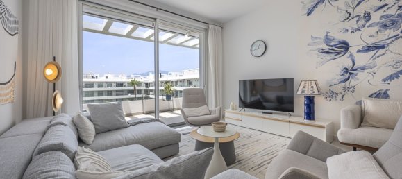 3 bedrooms Penthouse in Estepona, Spain No. 148797 3