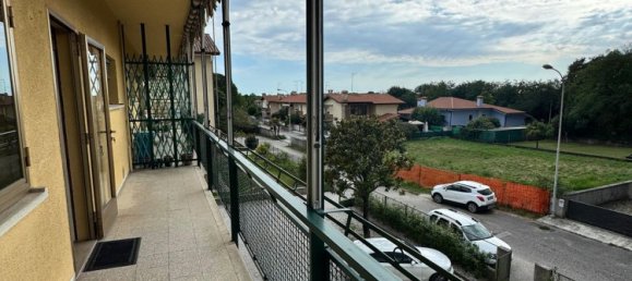 4 Schlafzimmer Wohnung in Udine, Italy, Nr. 355878 34