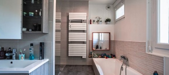 4 bedrooms House in Lesigny, France No. 162005 20