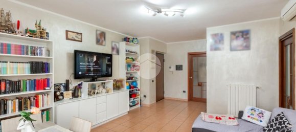 Квартира с 4 комнатами в Сеттимо Торинезе, Италия № 1804 3