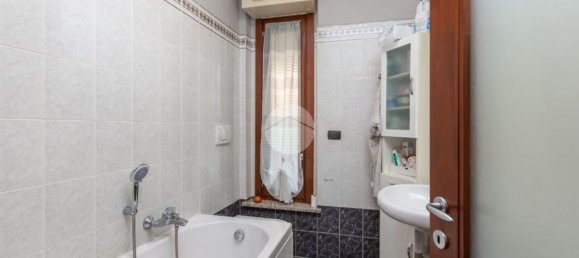 Квартира с 4 комнатами в Сеттимо Торинезе, Италия № 1804 7