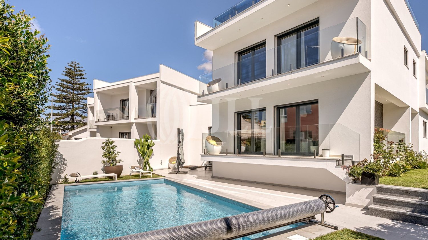 4 bedrooms Villa in Cascais, Portugal No. 345365