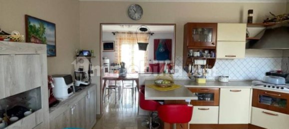 3 bedrooms Villa in Collecorvino, Italy No. 269095 7