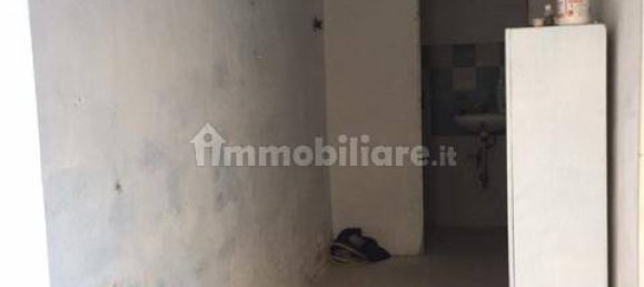 2-Zimmer Gewerbliche Immobilie in Livorno, Italy, Nr. 148451 2