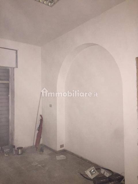 Imóvel comercial de 2 divisões em Livorno, Italy N.º 148451