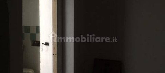 2-Zimmer Gewerbliche Immobilie in Livorno, Italy, Nr. 148451 9