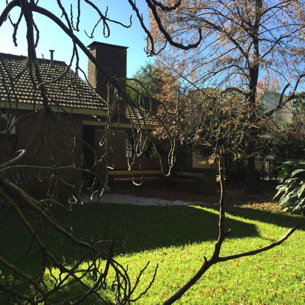 3 bedrooms House in Presidente Peron, Argentina No. 70047