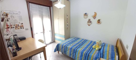 5 rooms House in Taglio di Po, Italy No. 136931 14