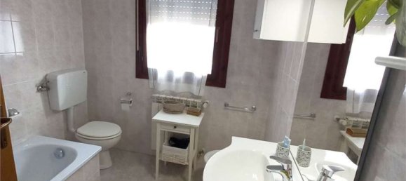 5 rooms House in Taglio di Po, Italy No. 136931 13