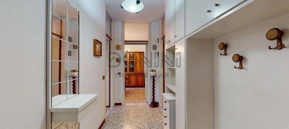 2 غرف نوم شقة في Tradate, Italy رقم 223487 27