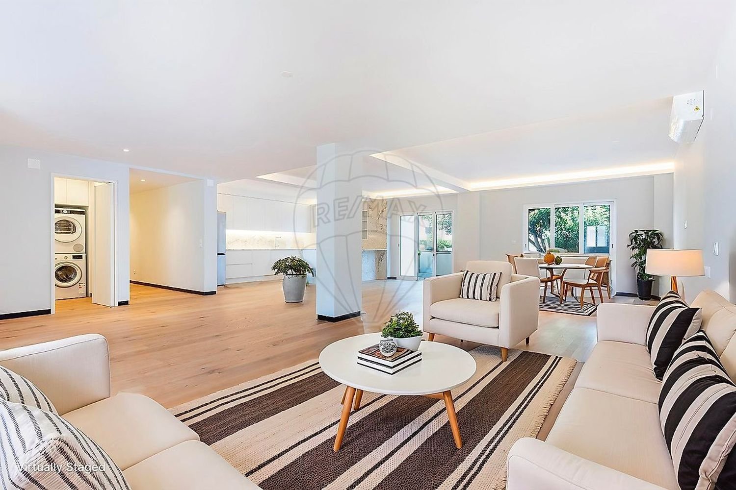 Apartamento de 3 dormitorios en Lisbon, Portugal No. 227855