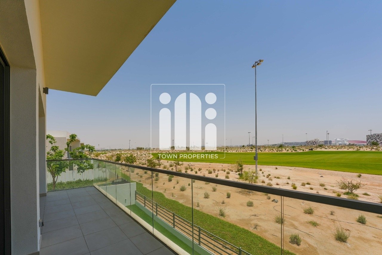 4 bedrooms Villa in Yas Island, UAE No. 5621