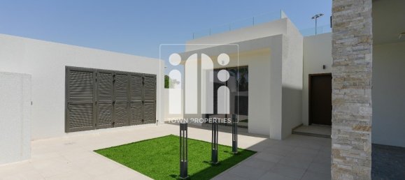 4 bedrooms Villa in Yas Island, UAE No. 5621 12