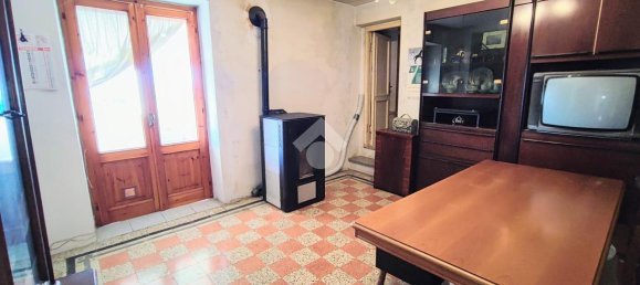 Casa de 6 divisões em Monleale, Italy N.º 19850 19