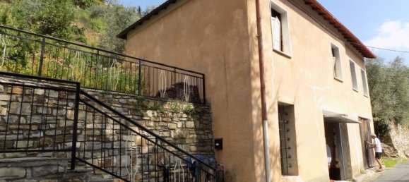 3غرفة منزل في Chiusanico, Italy رقم 224867 2